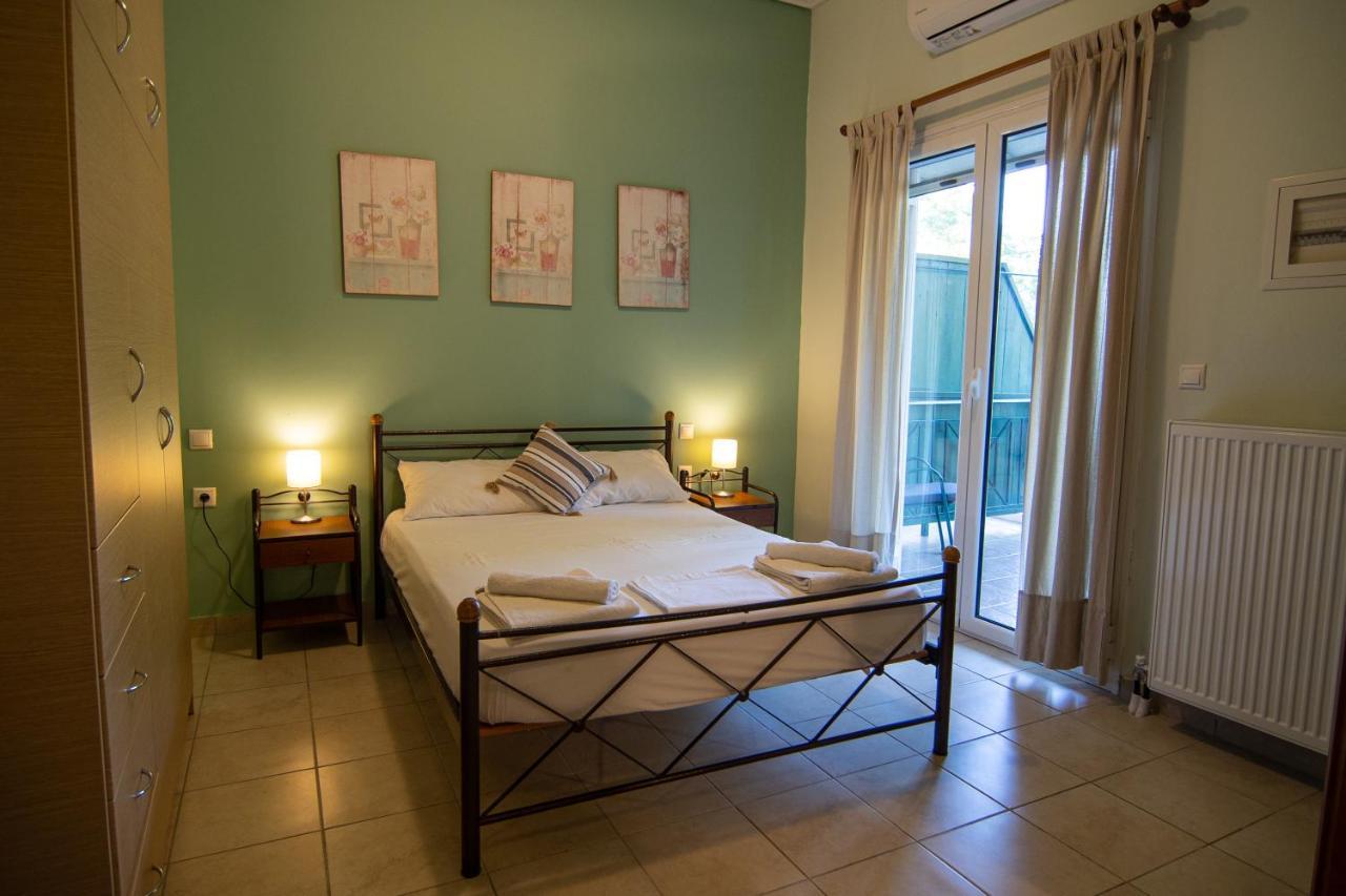 كامينا فورلا Tsertos Apartments المظهر الخارجي الصورة