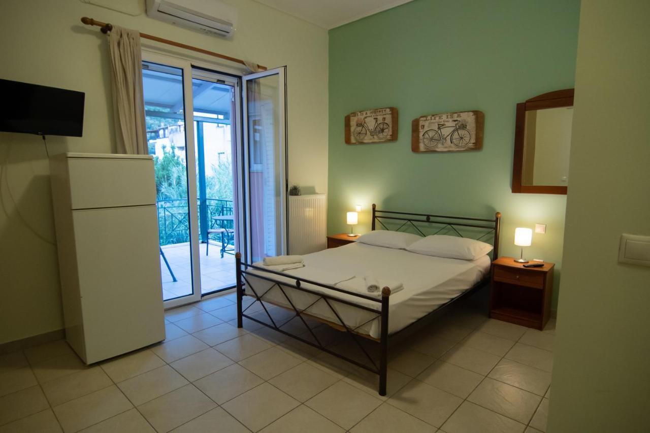 كامينا فورلا Tsertos Apartments المظهر الخارجي الصورة