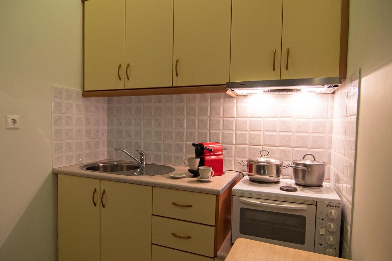 كامينا فورلا Tsertos Apartments المظهر الخارجي الصورة