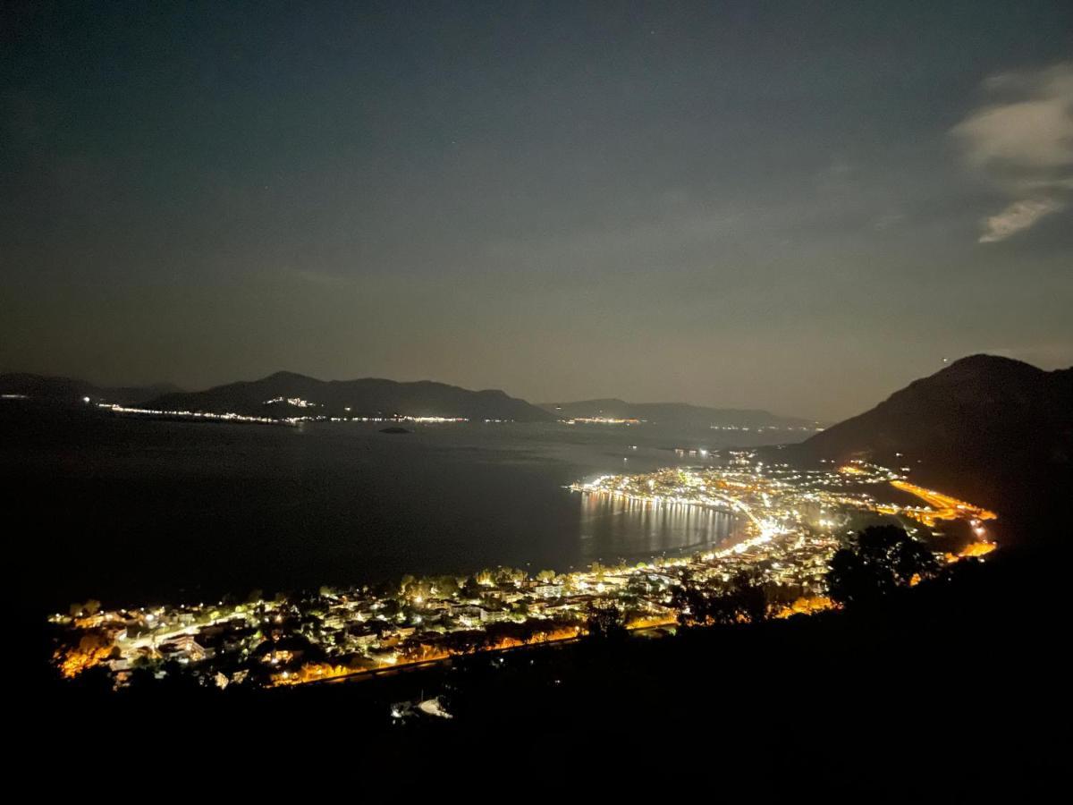 كامينا فورلا Tsertos Apartments المظهر الخارجي الصورة