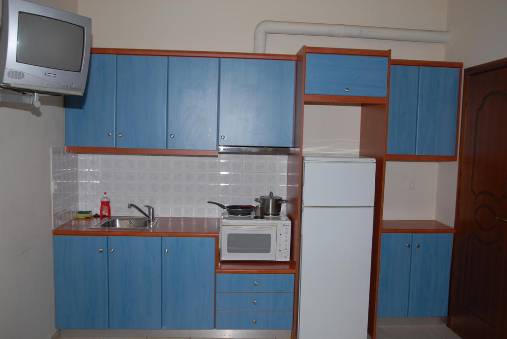 كامينا فورلا Tsertos Apartments المظهر الخارجي الصورة