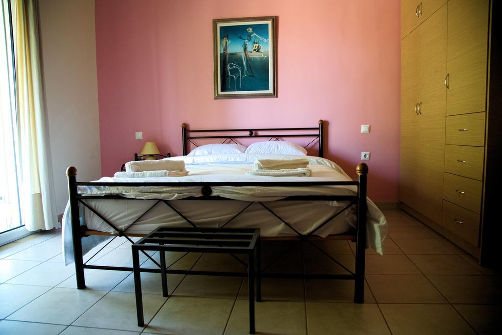 كامينا فورلا Tsertos Apartments المظهر الخارجي الصورة