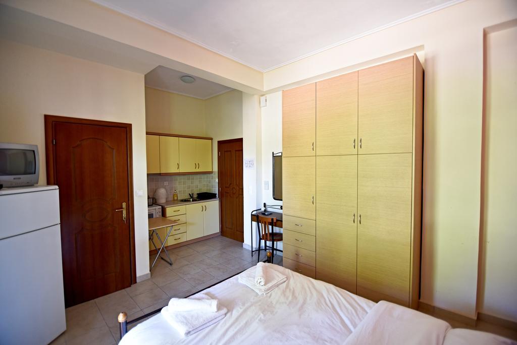 كامينا فورلا Tsertos Apartments المظهر الخارجي الصورة